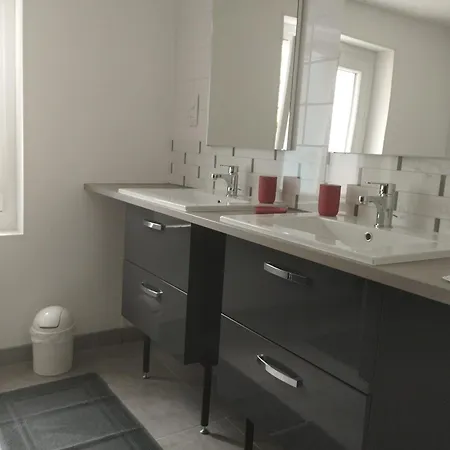 Casa vacanze Maison Au Calme Dans Proche Du Centre Et Des Services